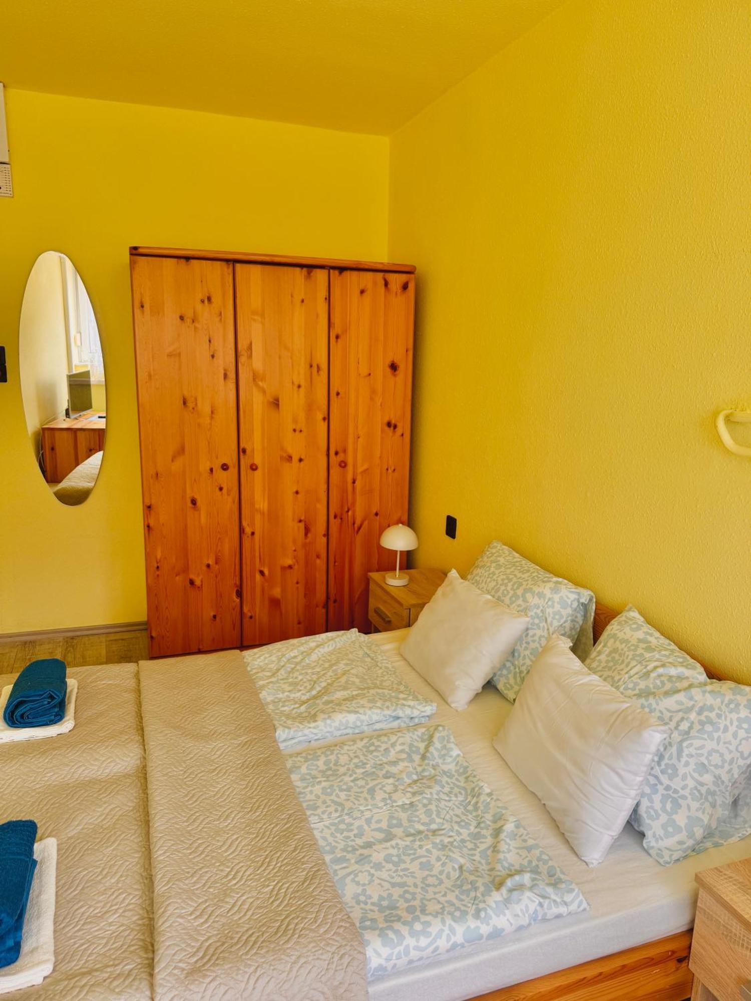 Sailor'S Apartman Siofok Bagian luar foto